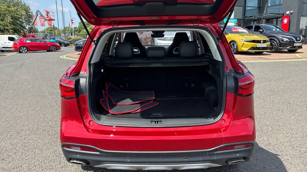 MG HS 1.5 T-GDI Exclusive 5dr Petrol Hatchback - Image 41