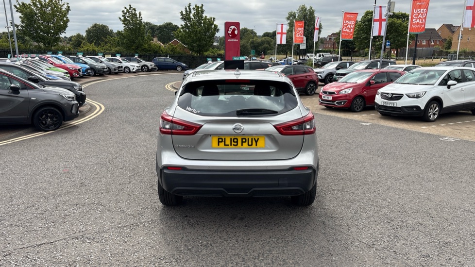 Nissan Qashqai 1.3 DiG-T 160 Acenta Premium 5dr DCT Petrol Hatchback - Image 39