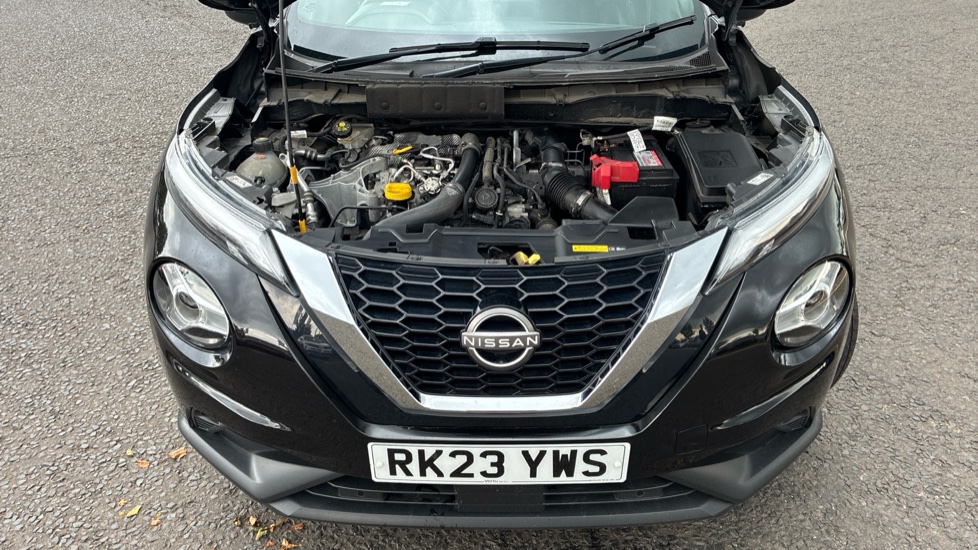 Nissan Juke 1.0 DiG-T 114 N-Connecta 5dr Petrol Hatchback - Image 8