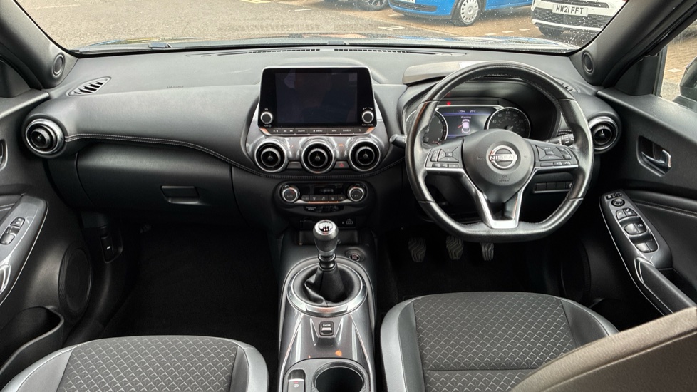 Nissan Juke 1.0 DiG-T 114 N-Connecta 5dr Petrol Hatchback - Image 10