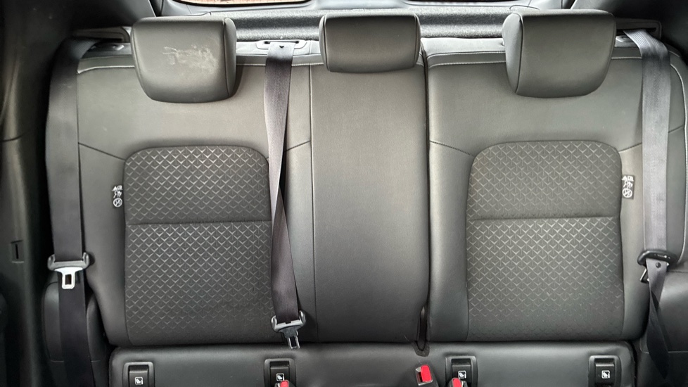 Nissan Juke 1.0 DiG-T 114 N-Connecta 5dr Petrol Hatchback - Image 15