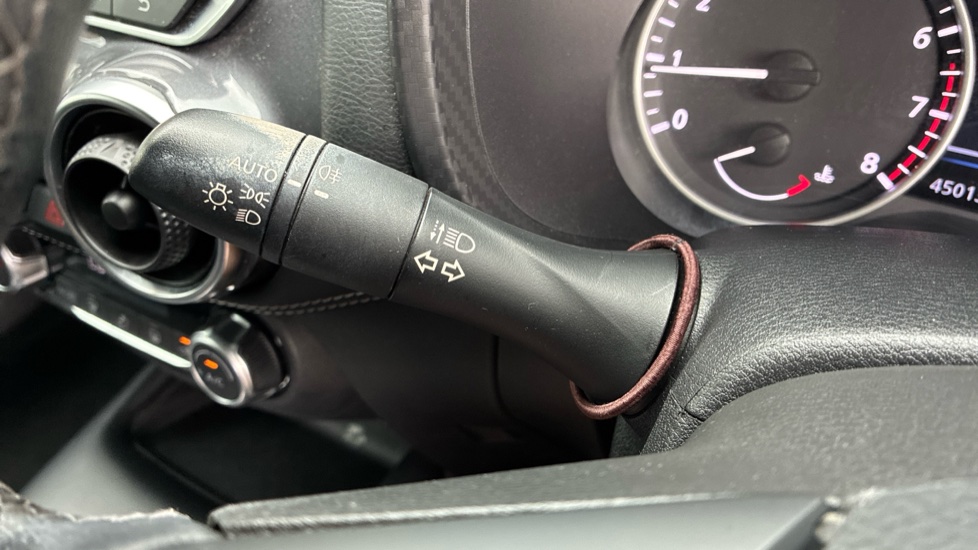 Nissan Juke 1.0 DiG-T 114 N-Connecta 5dr Petrol Hatchback - Image 36