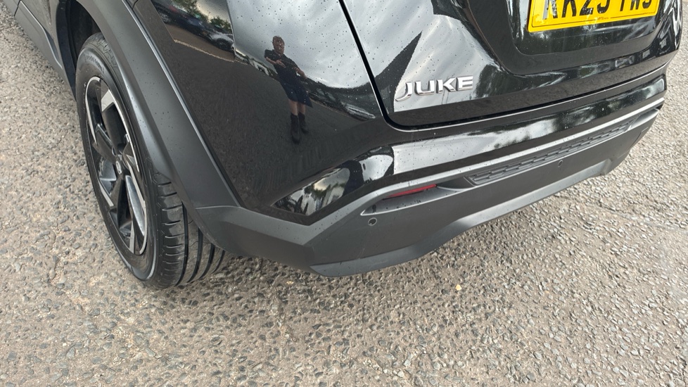 Nissan Juke 1.0 DiG-T 114 N-Connecta 5dr Petrol Hatchback - Image 45