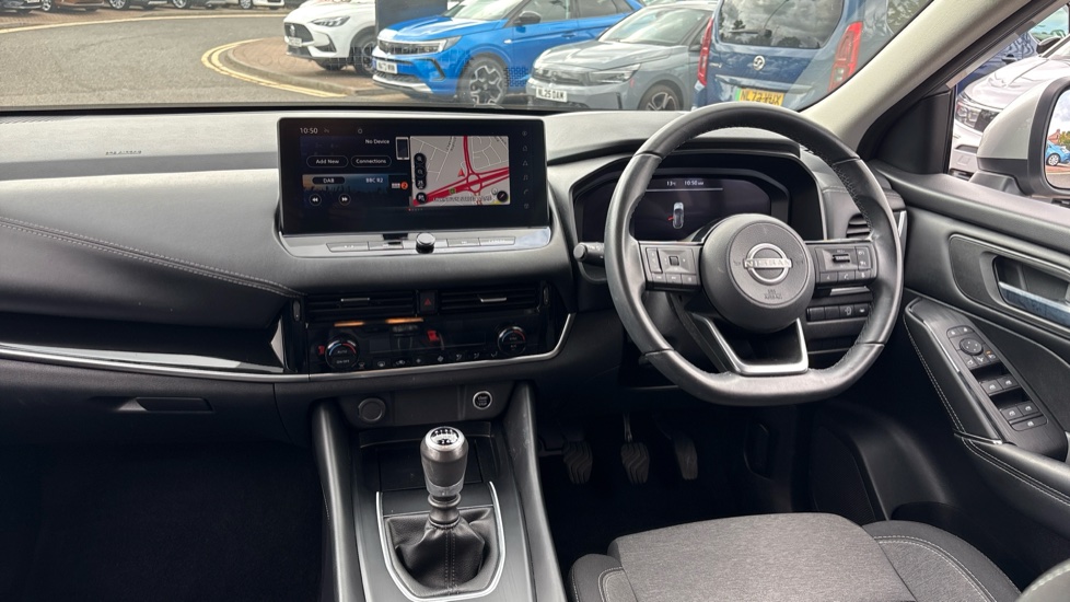 Nissan Qashqai 1.3 DiG-T MH N-Connecta 5dr Petrol Hatchback - Image 10