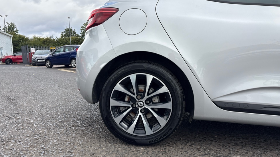 Renault Clio 1.6 E-TECH full hybrid 145 Evolution 5dr Auto Hybrid Hatchback - Image 7