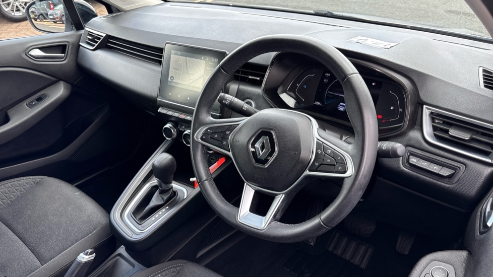 Renault Clio 1.6 E-TECH full hybrid 145 Evolution 5dr Auto Hybrid Hatchback - Image 11