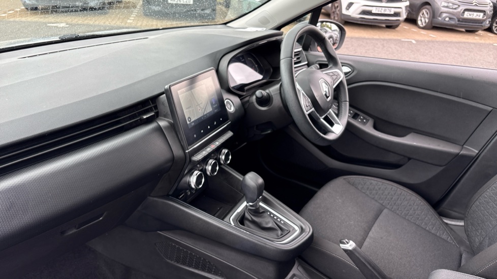 Renault Clio 1.6 E-TECH full hybrid 145 Evolution 5dr Auto Hybrid Hatchback - Image 27