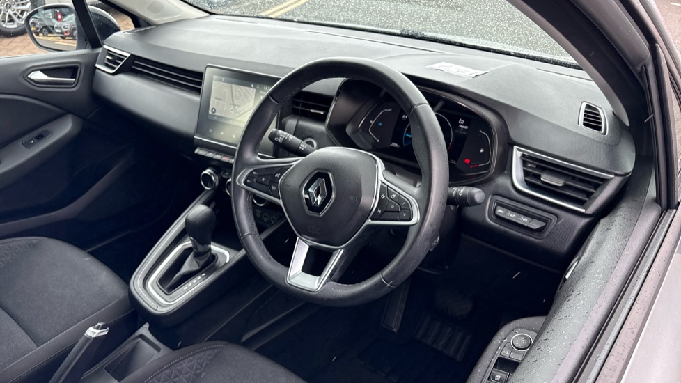 Renault Clio 1.6 E-TECH full hybrid 145 Evolution 5dr Auto Hybrid Hatchback - Image 37
