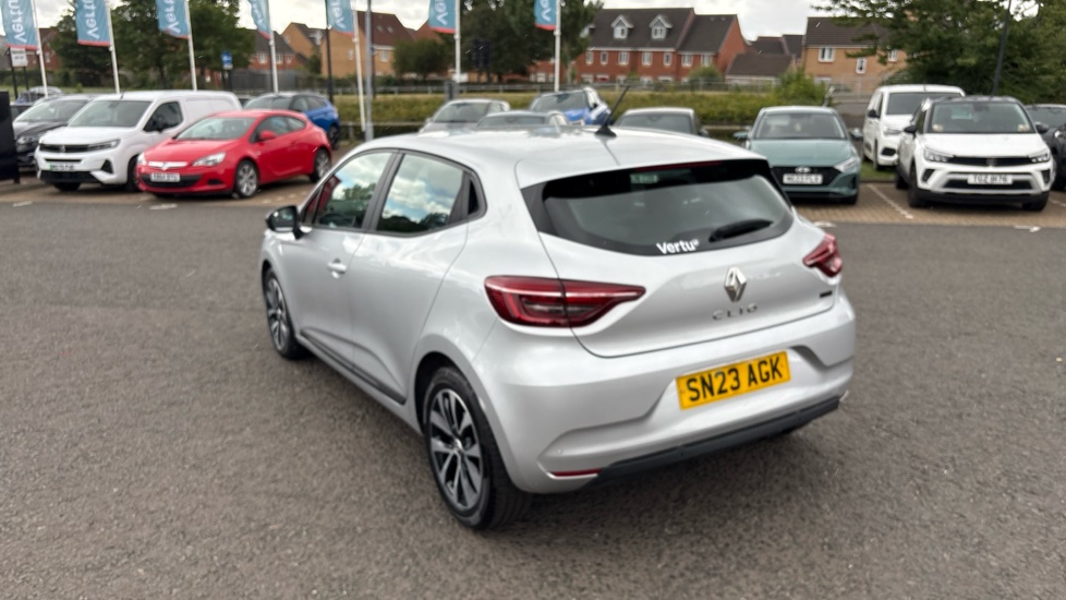 Renault Clio 1.6 E-TECH full hybrid 145 Evolution 5dr Auto Hybrid Hatchback - Image 40