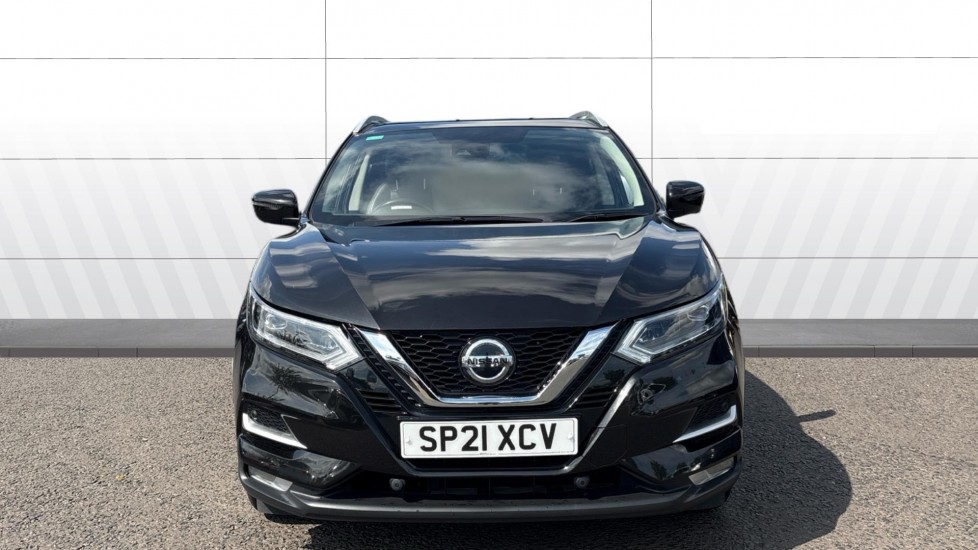 Nissan Qashqai 1.3 DiG-T N-Motion 5dr Petrol Hatchback - Image 3