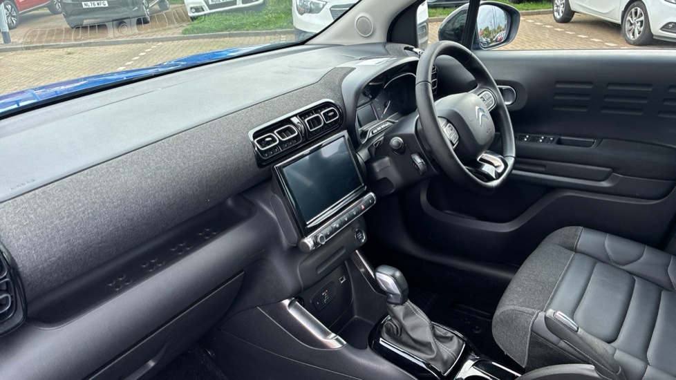 Citroen C3 Aircross 1.2 PureTech 130 Shine Plus 5dr EAT6 Petrol Hatchback - Image 9