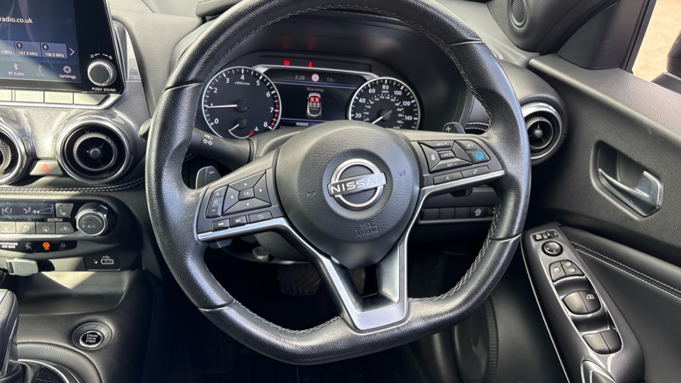 Nissan Juke 1.0 DiG-T 114 Tekna 5dr DCT Petrol Hatchback - Image 25
