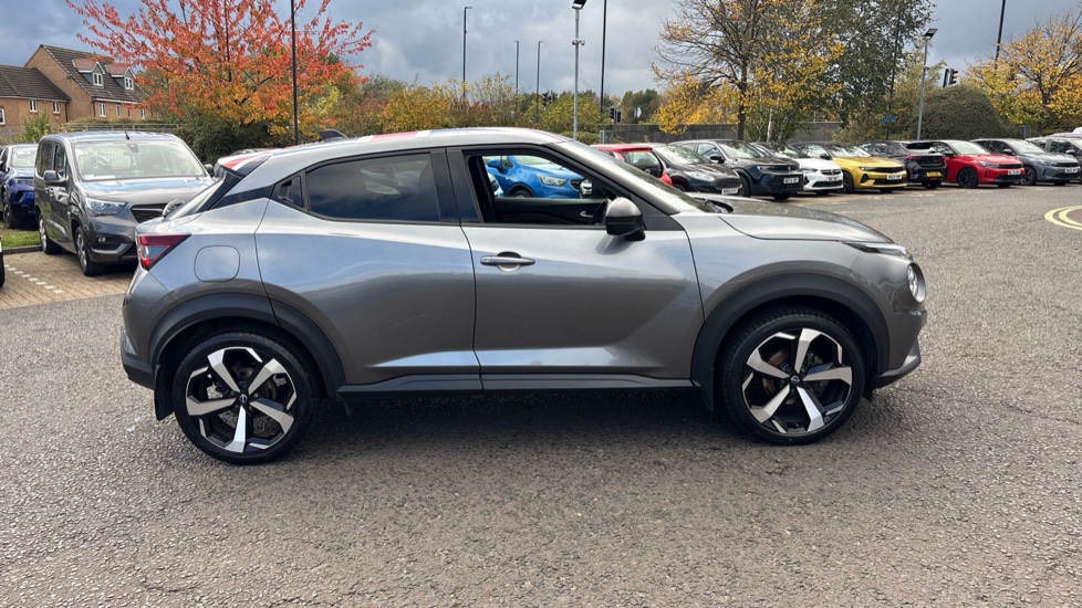 Nissan Juke 1.0 DiG-T 114 Tekna 5dr DCT Petrol Hatchback - Image 37