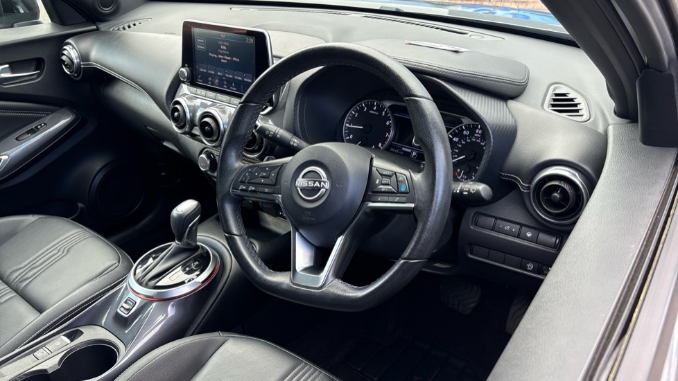 Nissan Juke 1.0 DiG-T 114 Tekna 5dr DCT Petrol Hatchback - Image 38