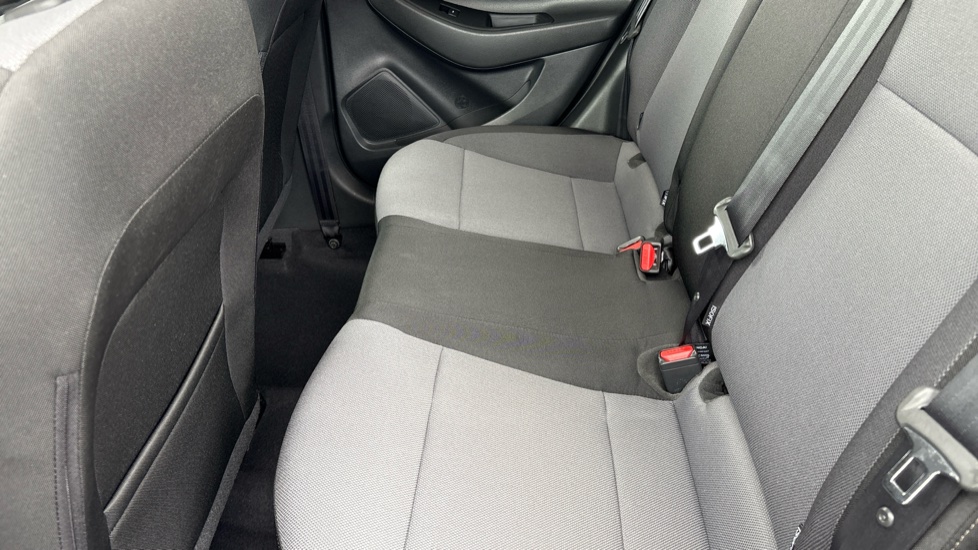 Hyundai i20 1.2 MPi Play 5dr Petrol Hatchback - Image 29