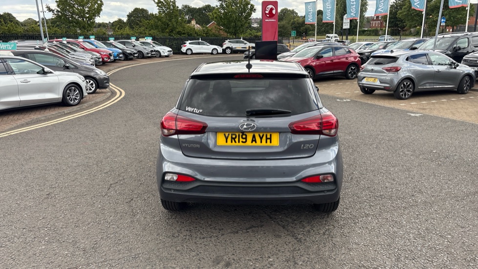 Hyundai i20 1.2 MPi Play 5dr Petrol Hatchback - Image 41