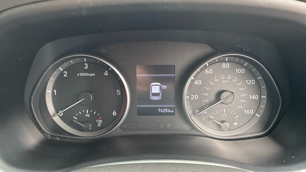 Hyundai i30 1.6 CRDi SE Nav 5dr Diesel Hatchback - Image 18