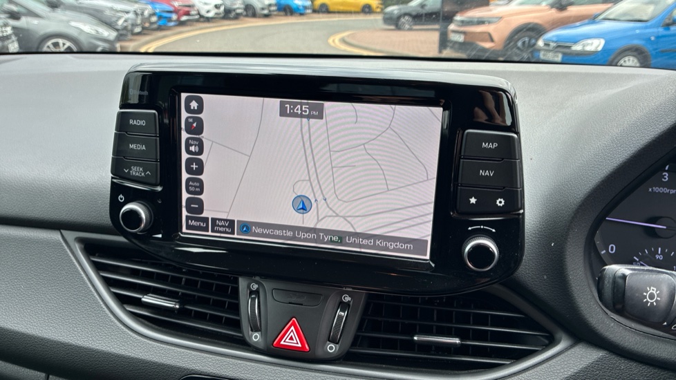 Hyundai i30 1.6 CRDi SE Nav 5dr Diesel Hatchback - Image 38