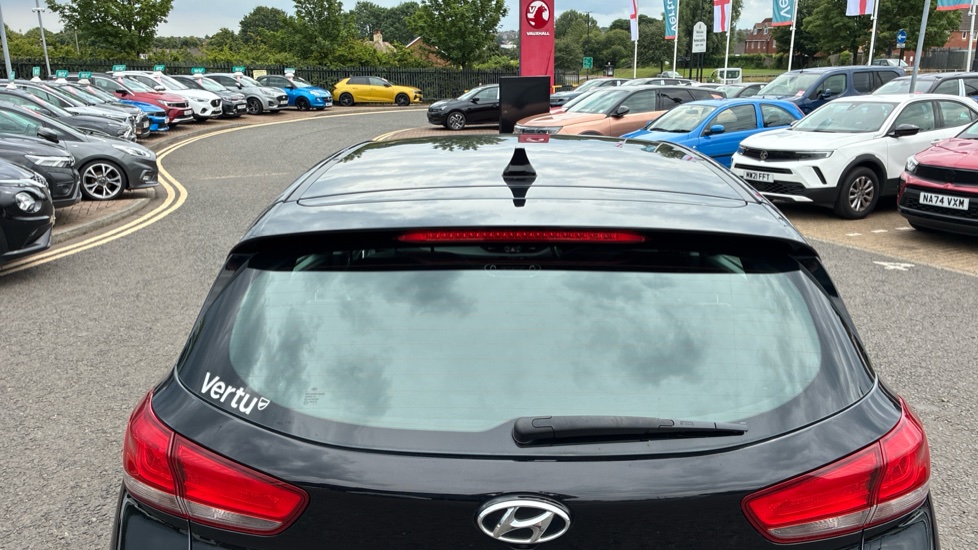 Hyundai i30 1.6 CRDi SE Nav 5dr Diesel Hatchback - Image 44