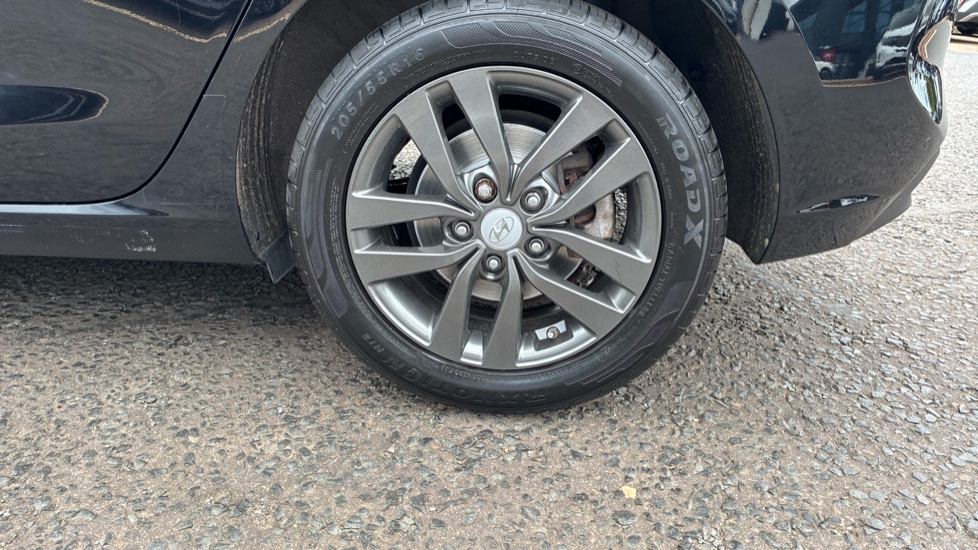 Hyundai i30 1.6 CRDi SE Nav 5dr Diesel Hatchback - Image 48