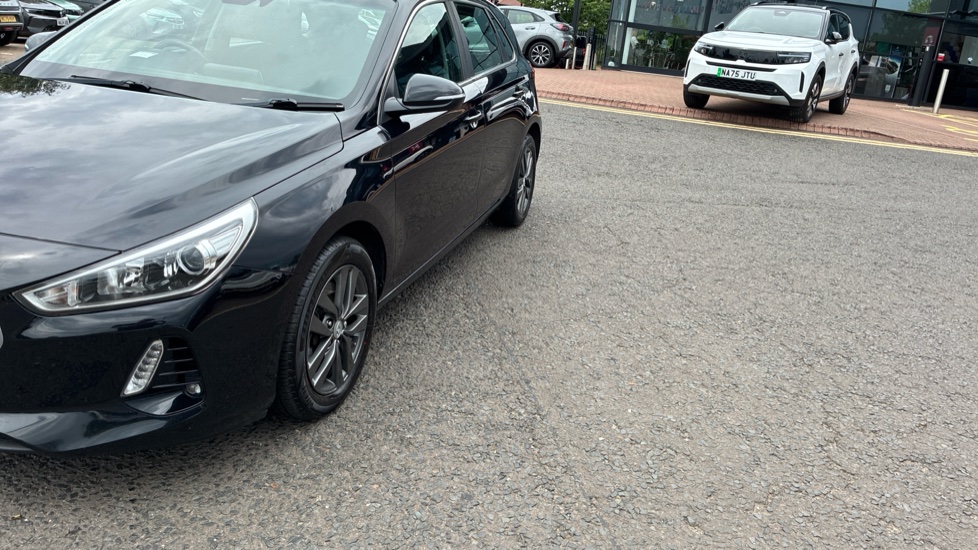 Hyundai i30 1.6 CRDi SE Nav 5dr Diesel Hatchback - Image 52