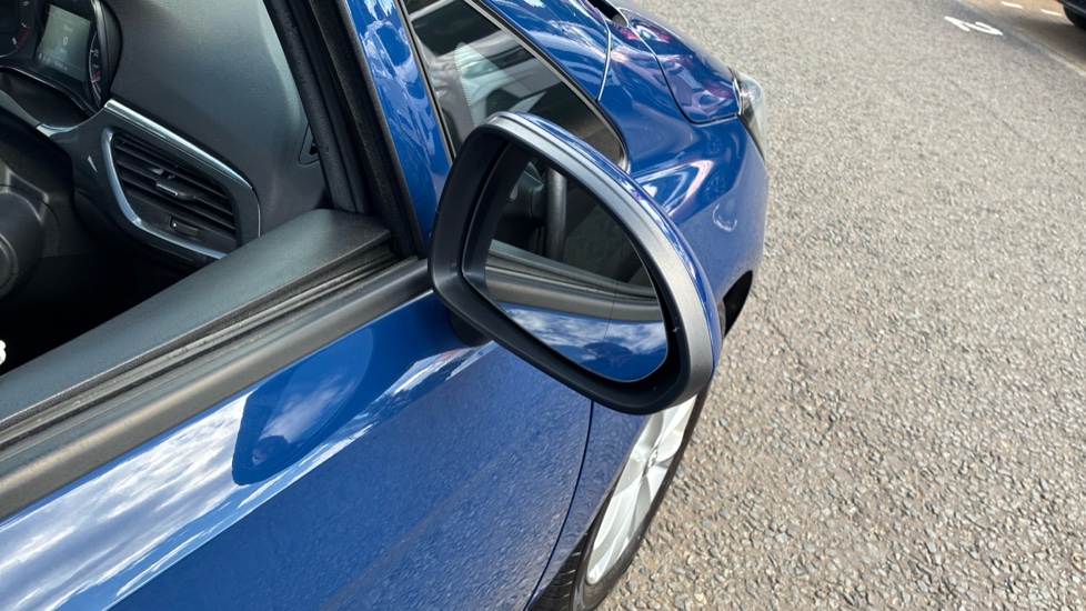 Vauxhall Corsa 1.4 Energy 5dr [AC] Petrol Hatchback - Image 61