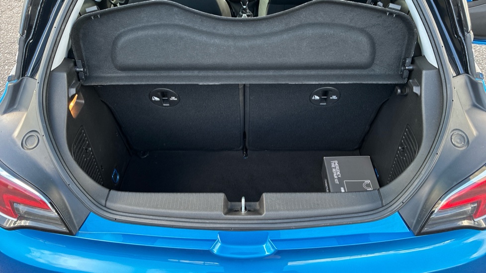 Vauxhall Adam 1.2i Griffin 3dr Petrol Hatchback - Image 4