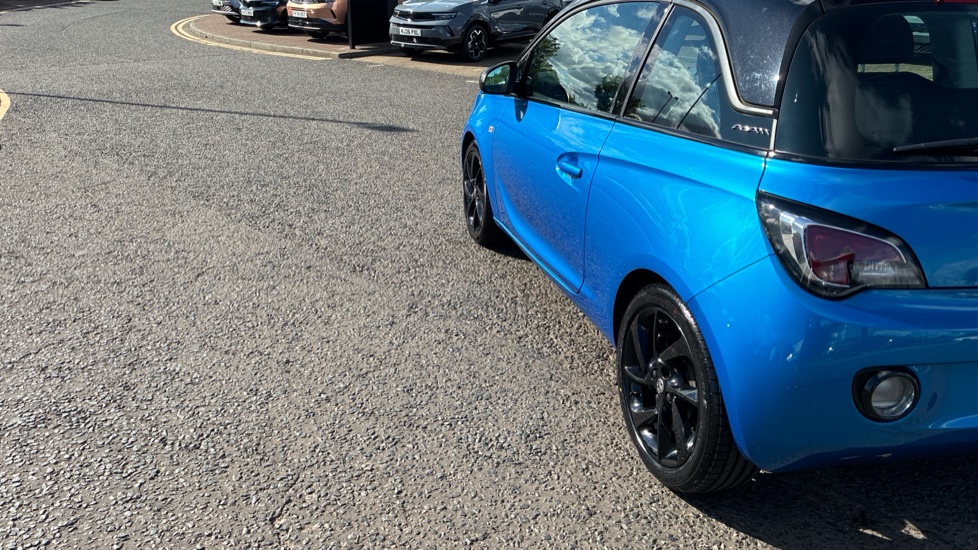 Vauxhall Adam 1.2i Griffin 3dr Petrol Hatchback - Image 49