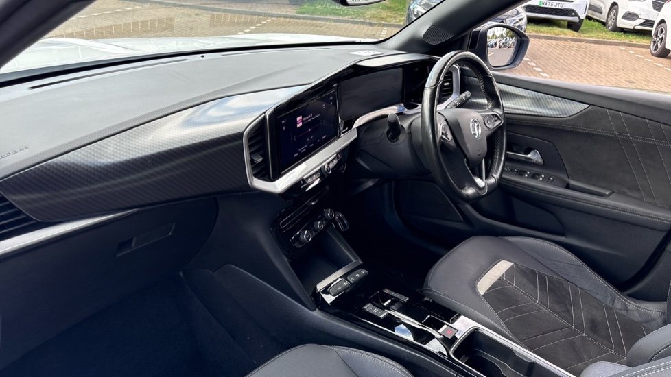Vauxhall Mokka 100kW Ultimate 50kWh 5dr Auto Electric Hatchback - Image 9
