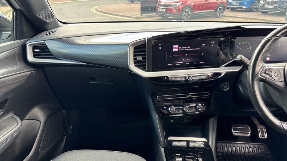 Vauxhall Mokka 100kW Ultimate 50kWh 5dr Auto Electric Hatchback - Image 14