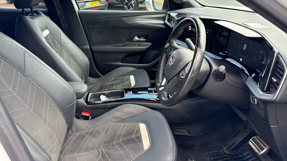 Vauxhall Mokka 100kW Ultimate 50kWh 5dr Auto Electric Hatchback - Image 38