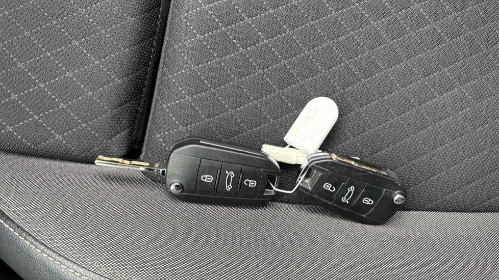 Vauxhall Grandland X 1.2 Turbo Sport Nav 5dr Petrol Hatchback - Image 20