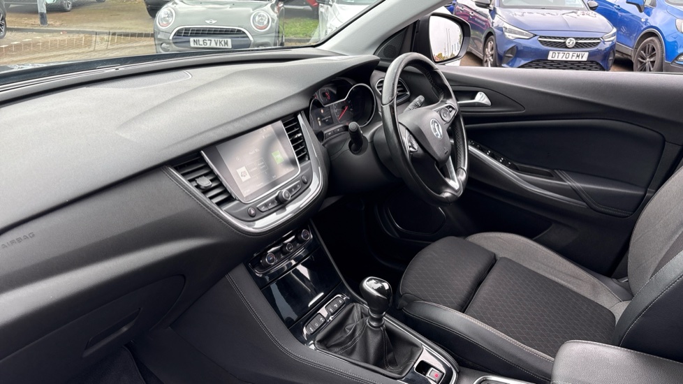 Vauxhall Grandland X 1.2 Turbo Sport Nav 5dr Petrol Hatchback - Image 28
