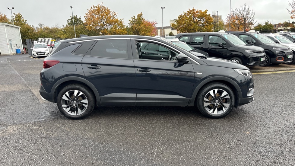 Vauxhall Grandland X 1.2 Turbo Sport Nav 5dr Petrol Hatchback - Image 37