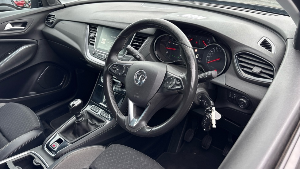 Vauxhall Grandland X 1.2 Turbo Sport Nav 5dr Petrol Hatchback - Image 38