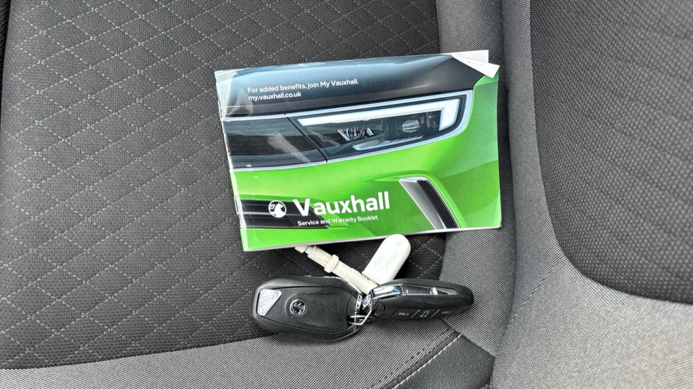 Vauxhall Grandland 1.2 Turbo Elite 5dr Petrol Hatchback - Image 19