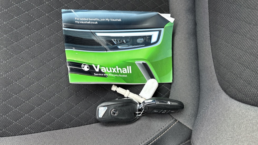 Vauxhall Grandland 1.2 Turbo Elite 5dr Petrol Hatchback - Image 21
