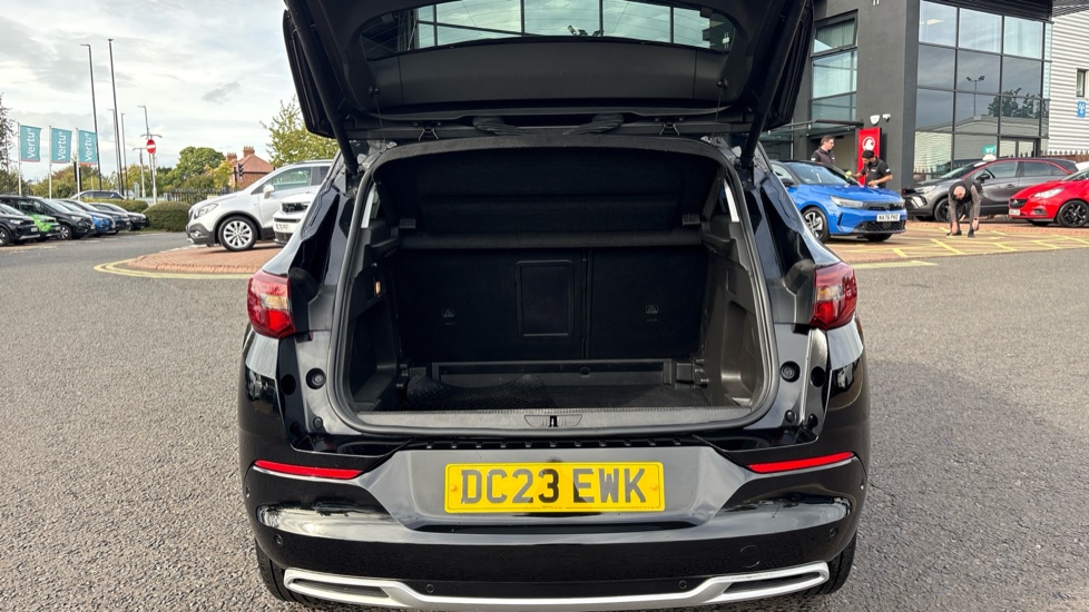 Vauxhall Grandland 1.2 Turbo Ultimate 5dr Petrol Hatchback - Image 4