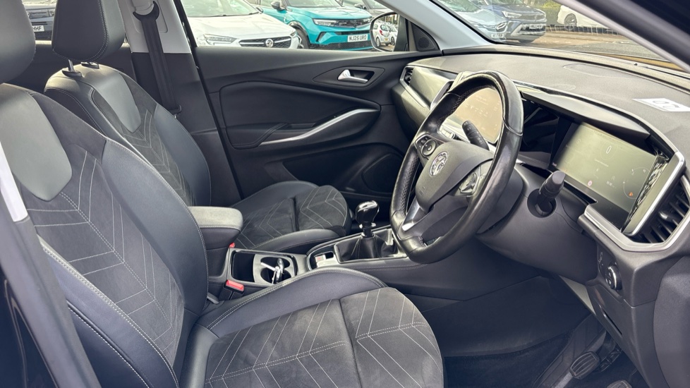 Vauxhall Grandland 1.2 Turbo Ultimate 5dr Petrol Hatchback - Image 35