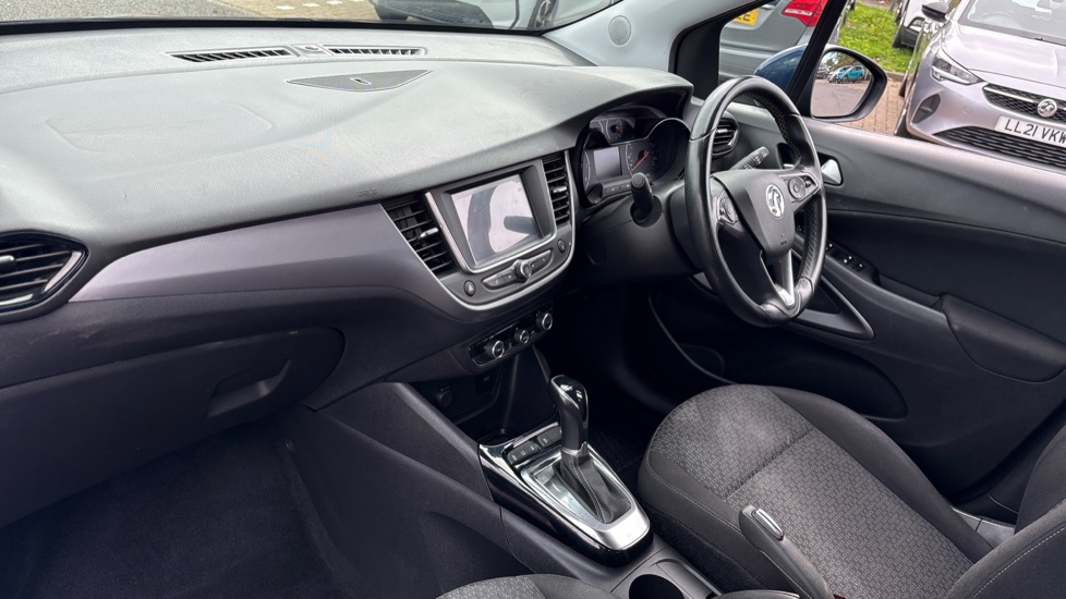 Vauxhall Crossland X 1.2T [110] SE 5dr [Start Stop] Auto Petrol Hatchback - Image 9