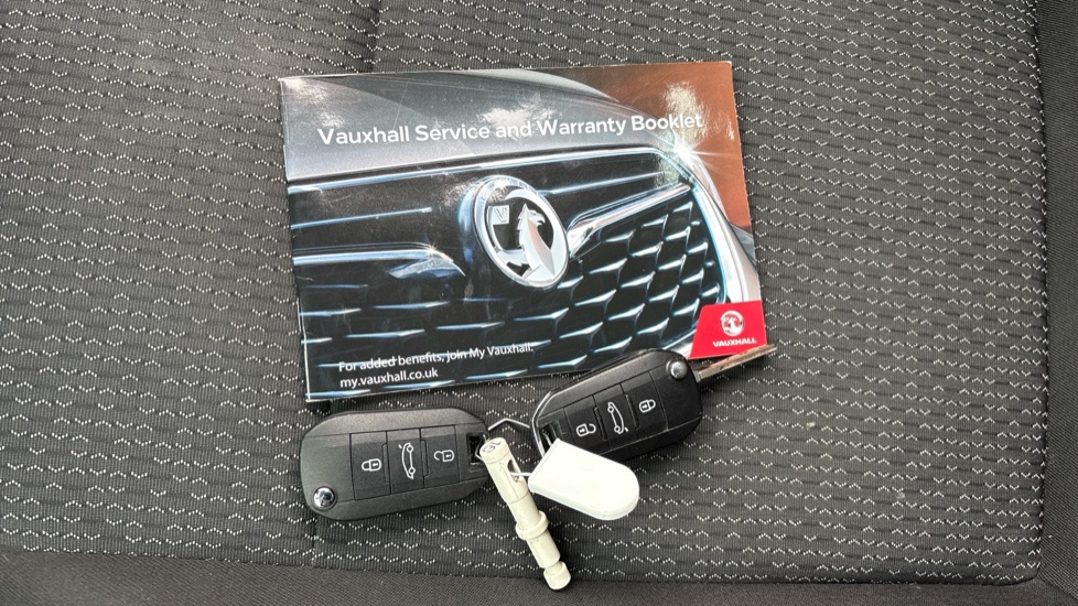 Vauxhall Crossland X 1.2T [110] SE 5dr [Start Stop] Auto Petrol Hatchback - Image 21