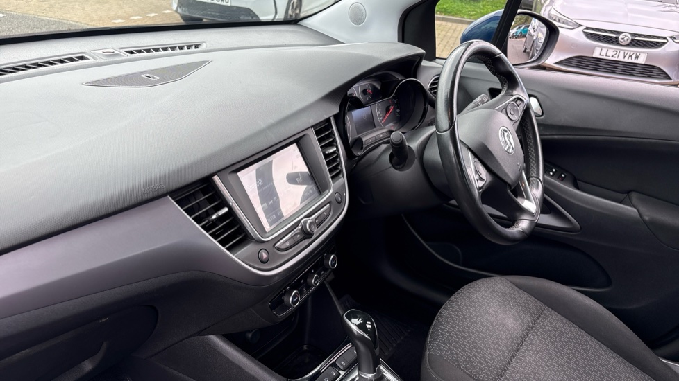 Vauxhall Crossland X 1.2T [110] SE 5dr [Start Stop] Auto Petrol Hatchback - Image 24
