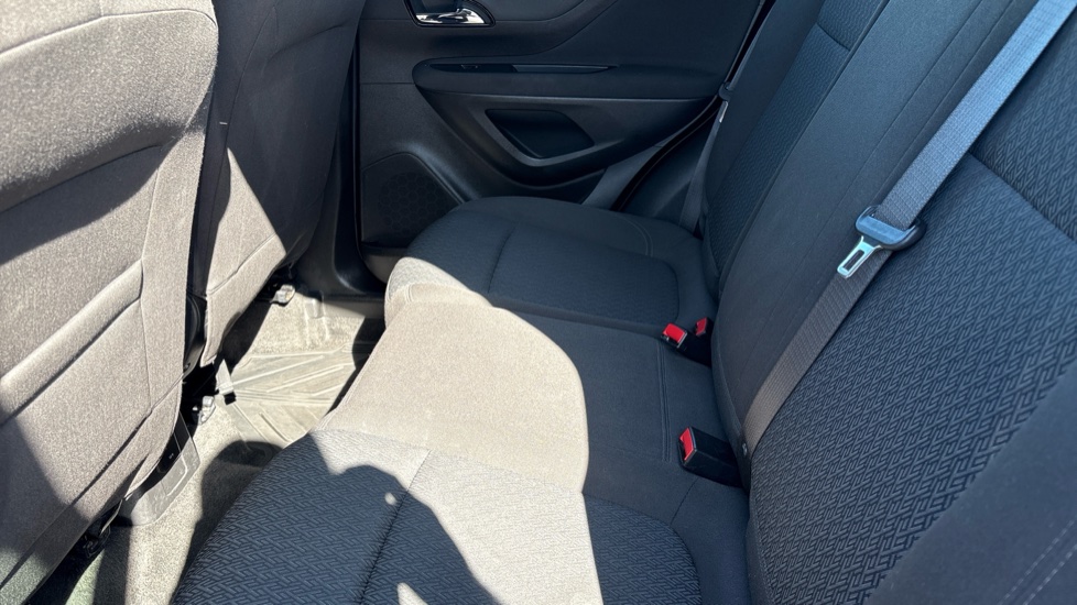 Vauxhall Mokka X 1.6i Active 5dr Petrol Hatchback - Image 16