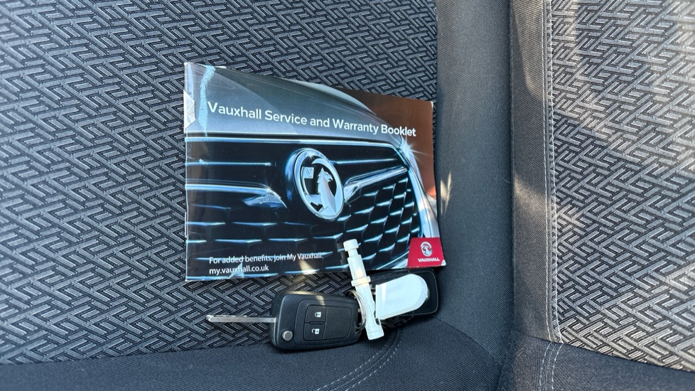 Vauxhall Mokka X 1.6i Active 5dr Petrol Hatchback - Image 21