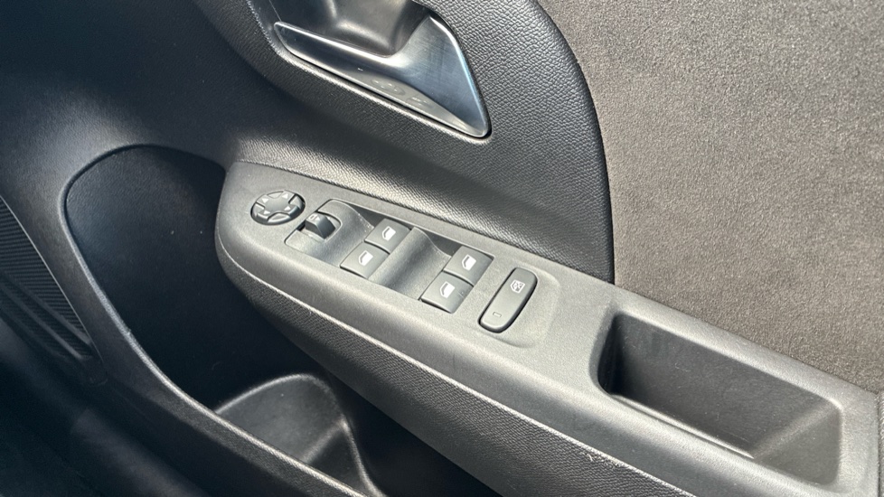 Vauxhall Corsa 1.2 Turbo Ultimate 5dr Auto Petrol Hatchback - Image 33