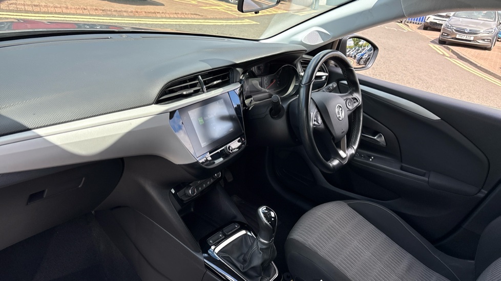Vauxhall Corsa 1.2 SE 5dr Petrol Hatchback - Image 9
