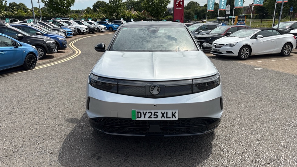 Vauxhall Grandland 157kW Ultimate 73kWh 5dr Auto [Panoramic Roof] Electric Hatchback - Image 31