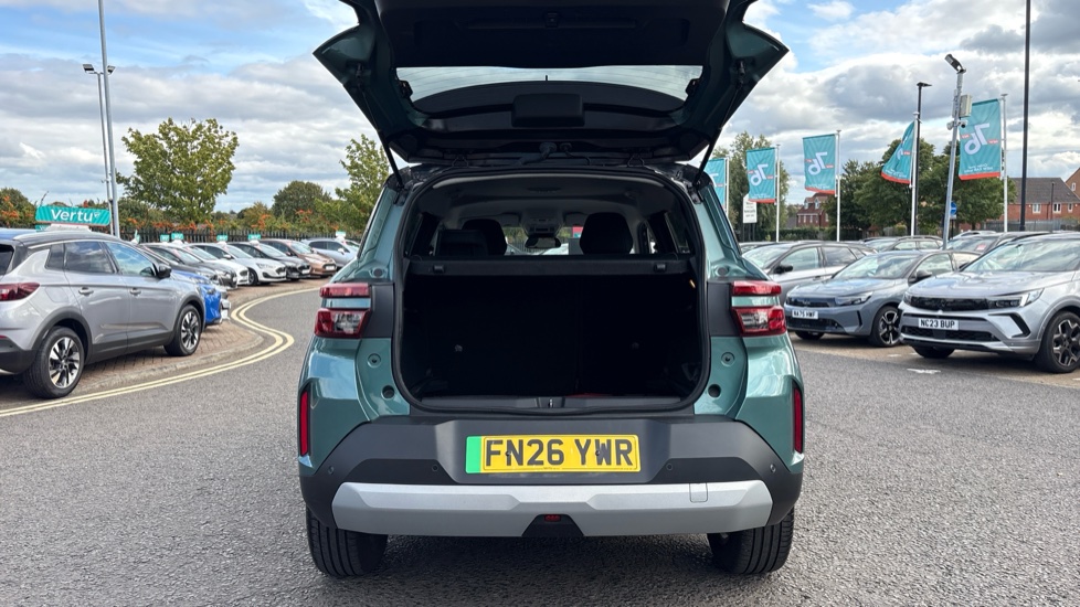 Vauxhall Frontera 83kW Ultimate 44kWh 5dr Auto Electric Estate - Image 4