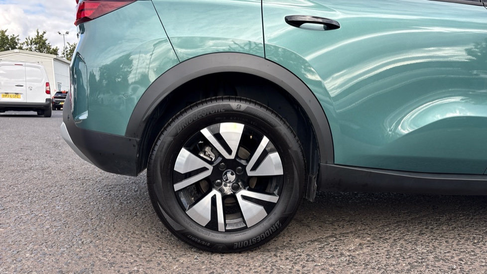Vauxhall Frontera 83kW Ultimate 44kWh 5dr Auto Electric Estate - Image 7