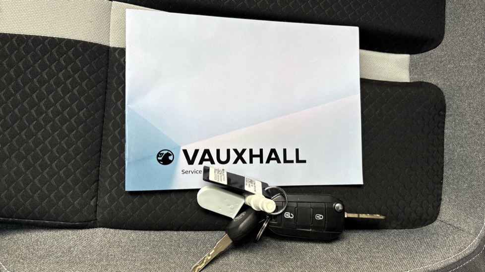 Vauxhall Frontera 83kW Ultimate 44kWh 5dr Auto Electric Estate - Image 19